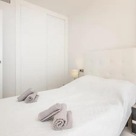 Cibeles Apartment